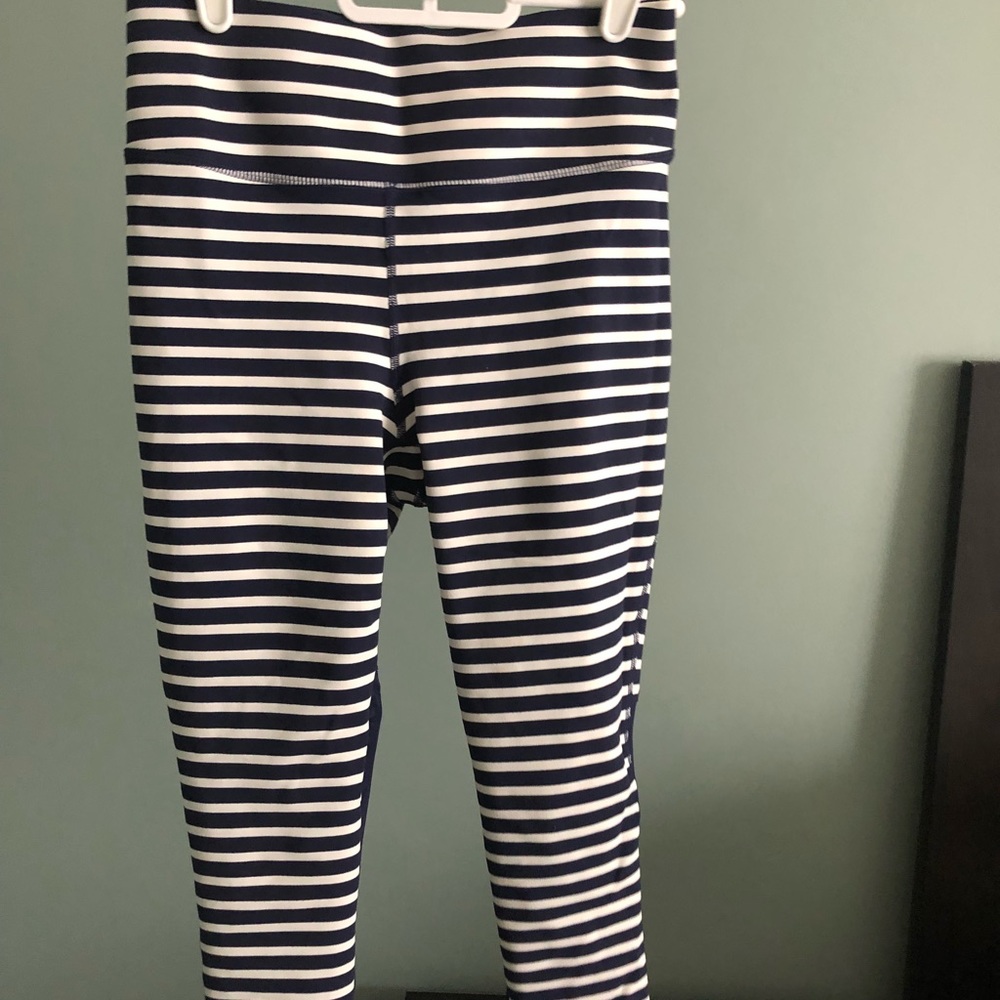 Jcrew/ new balance cropped leggings size S
